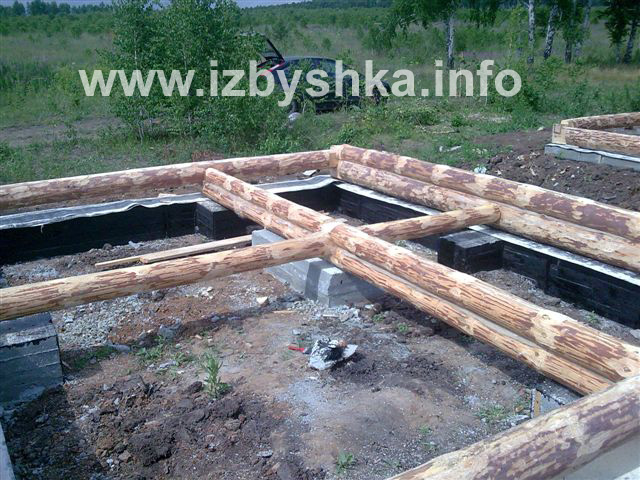 укладка сруба на фундамент